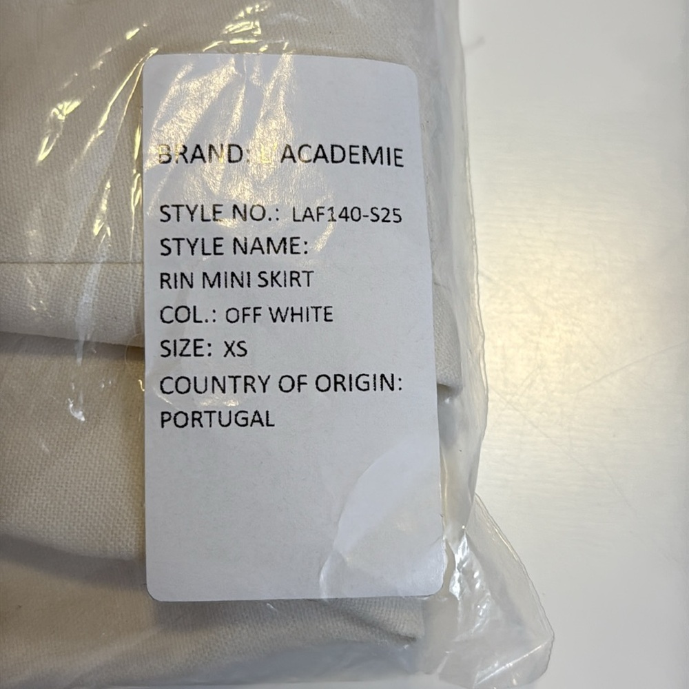 L’ACADEMIE RIN MINI SKIRT BY MARIANNA - Picture 11 of 11